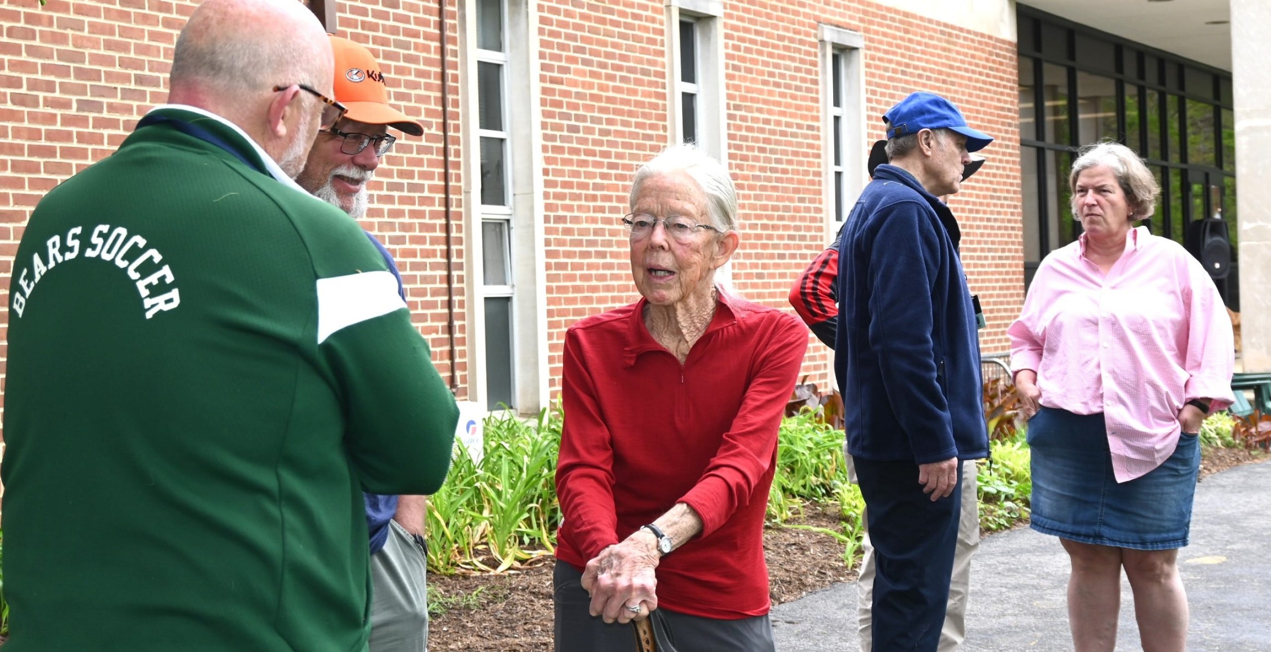 39d8499eb47c87f9effaabf223bf9abb9614efde